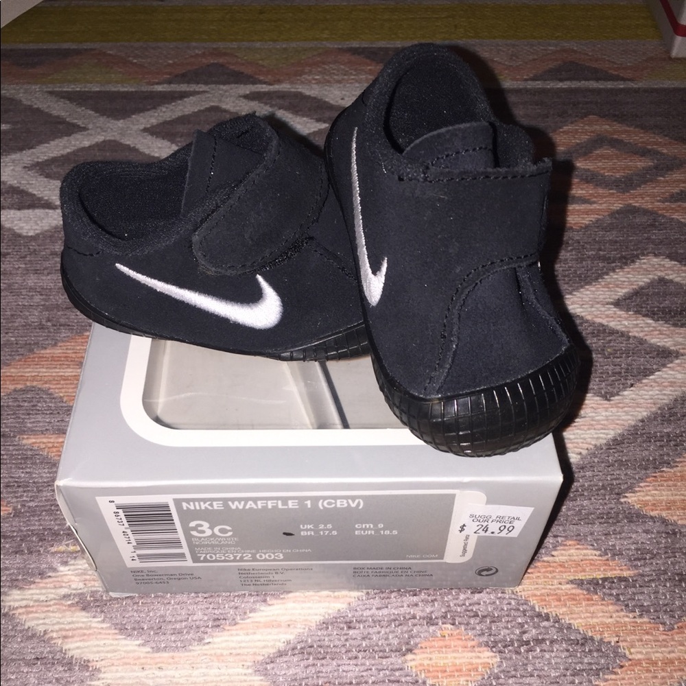 Brand New  Black Nike Waffle 1 Size 3c